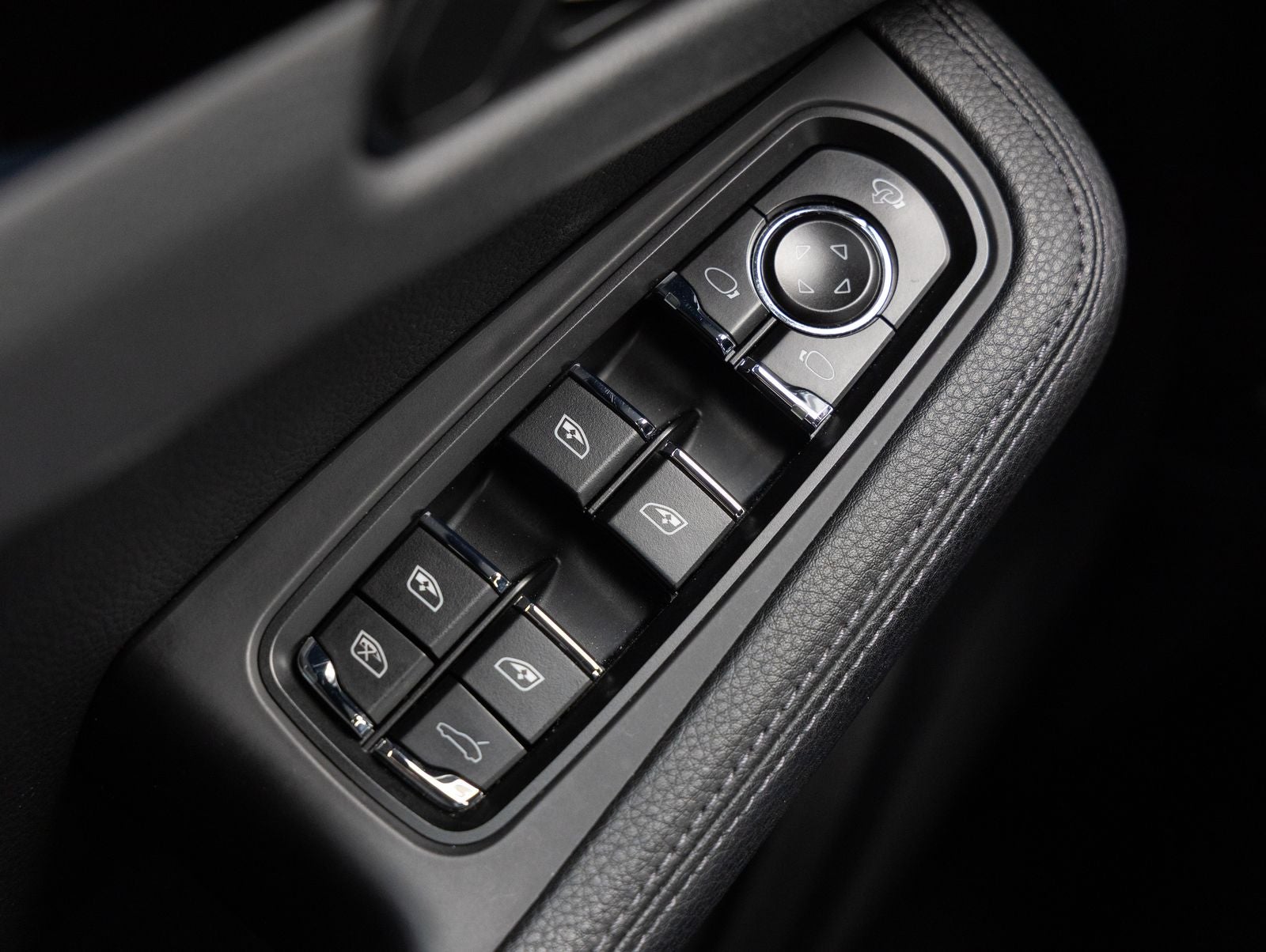 2023 Porsche Macan Macan