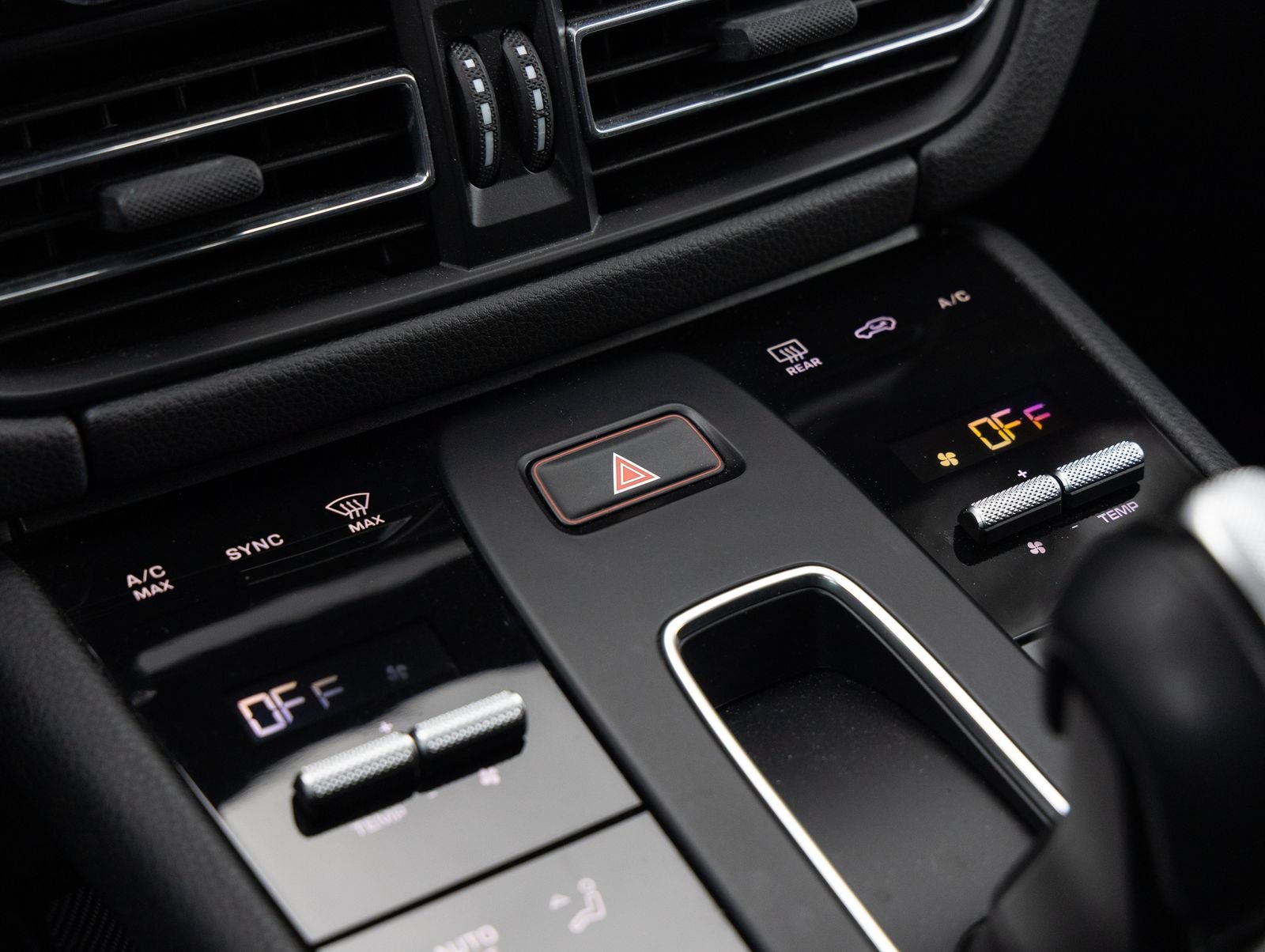 2023 Porsche Macan Macan