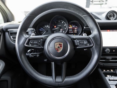 2024 Porsche Macan Macan (MY24)