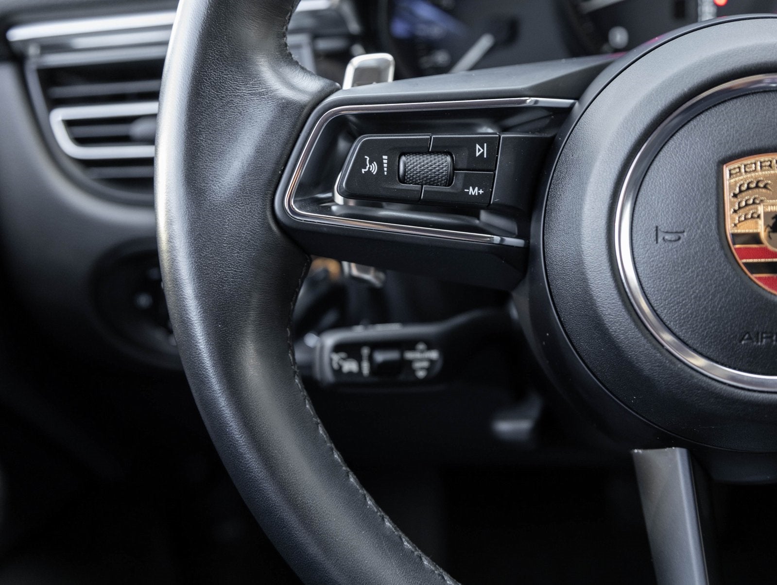 2024 Porsche Macan Macan (MY24)