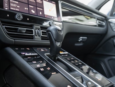 2024 Porsche Macan Macan (MY24)