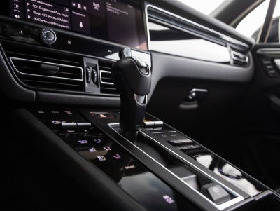 2024 Porsche Macan Macan