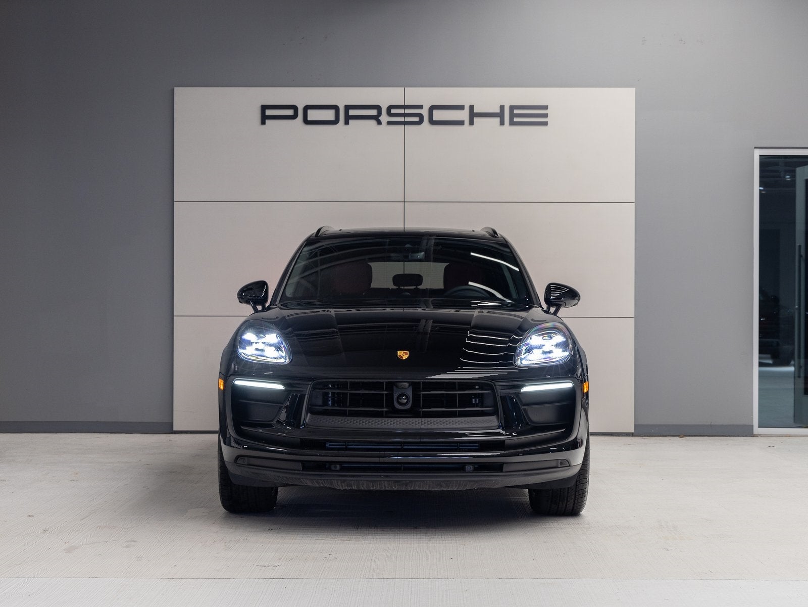 2025 Porsche Macan Macan