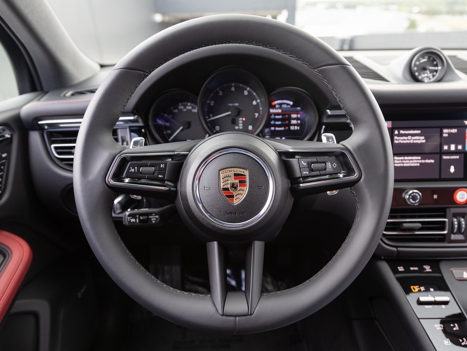 2025 Porsche Macan Macan