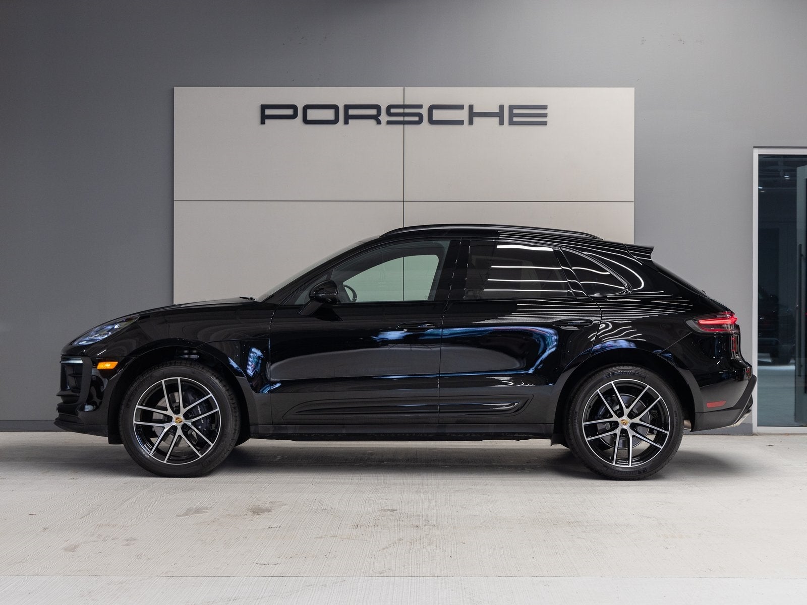 2025 Porsche Macan Macan