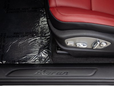 2025 Porsche Macan Macan