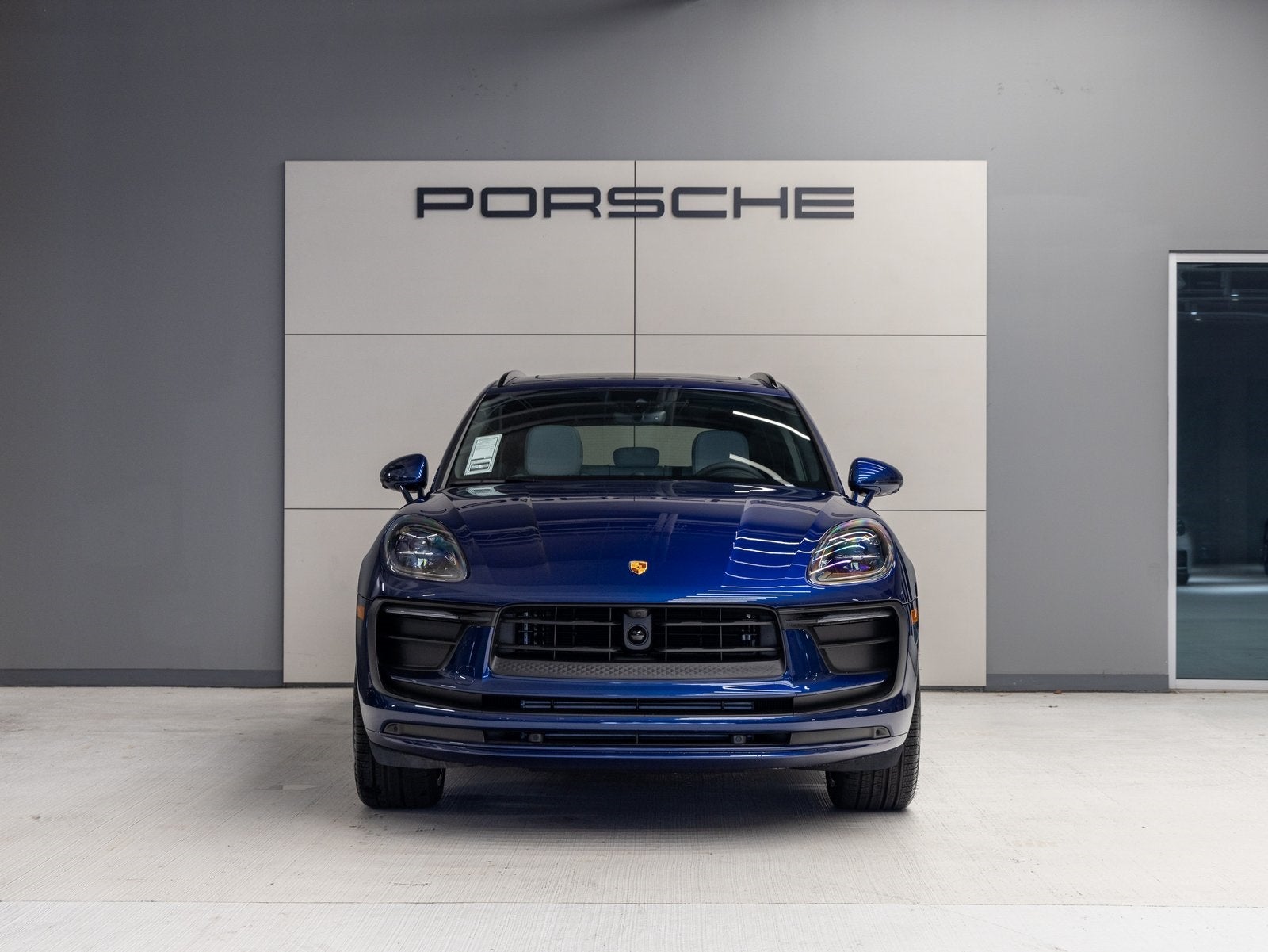 2025 Porsche Macan Macan