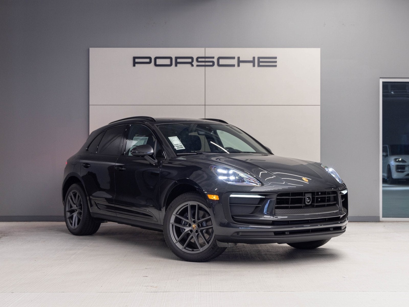 2026 Porsche Macan Macan