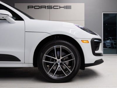 2026 Porsche Macan Macan