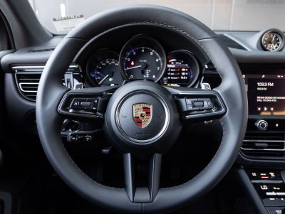 2026 Porsche Macan Macan