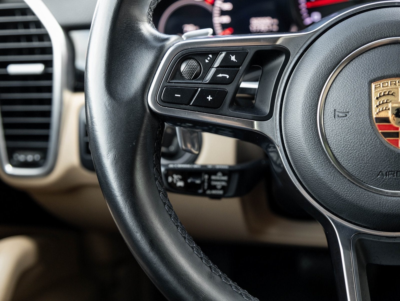 2020 Porsche Cayenne Cayenne