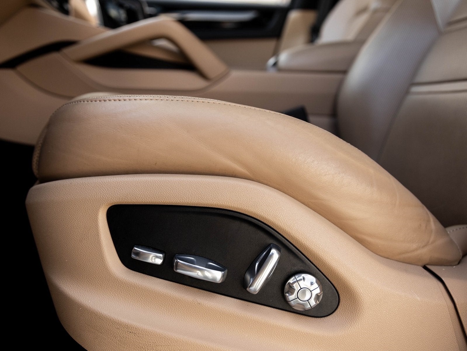 2020 Porsche Cayenne Cayenne