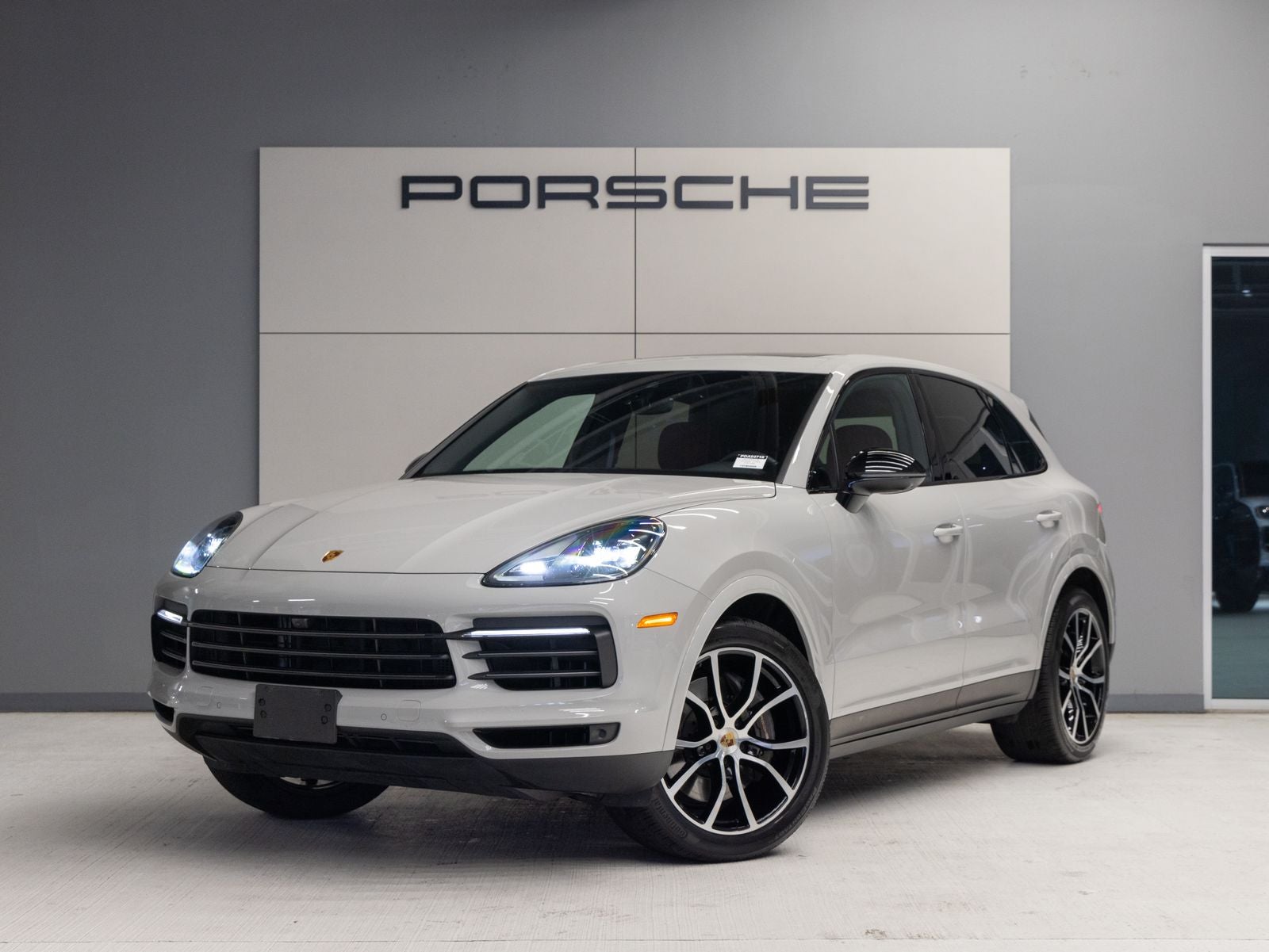 2023 Porsche Cayenne Base