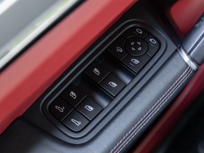 2023 Porsche Cayenne Platinum Edition