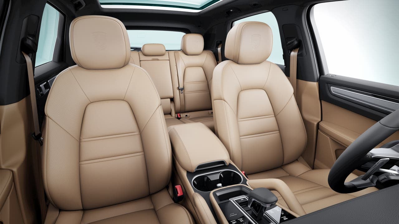 2023 Porsche Cayenne Platinum Edition