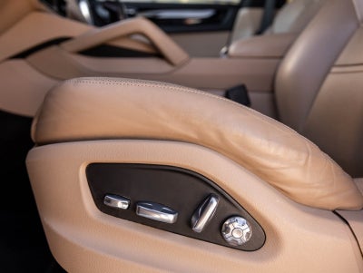 2019 Porsche Cayenne Cayenne