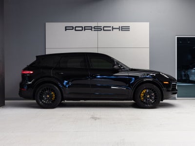 2023 Porsche Cayenne Cayenne Platinum Edition (MY23)