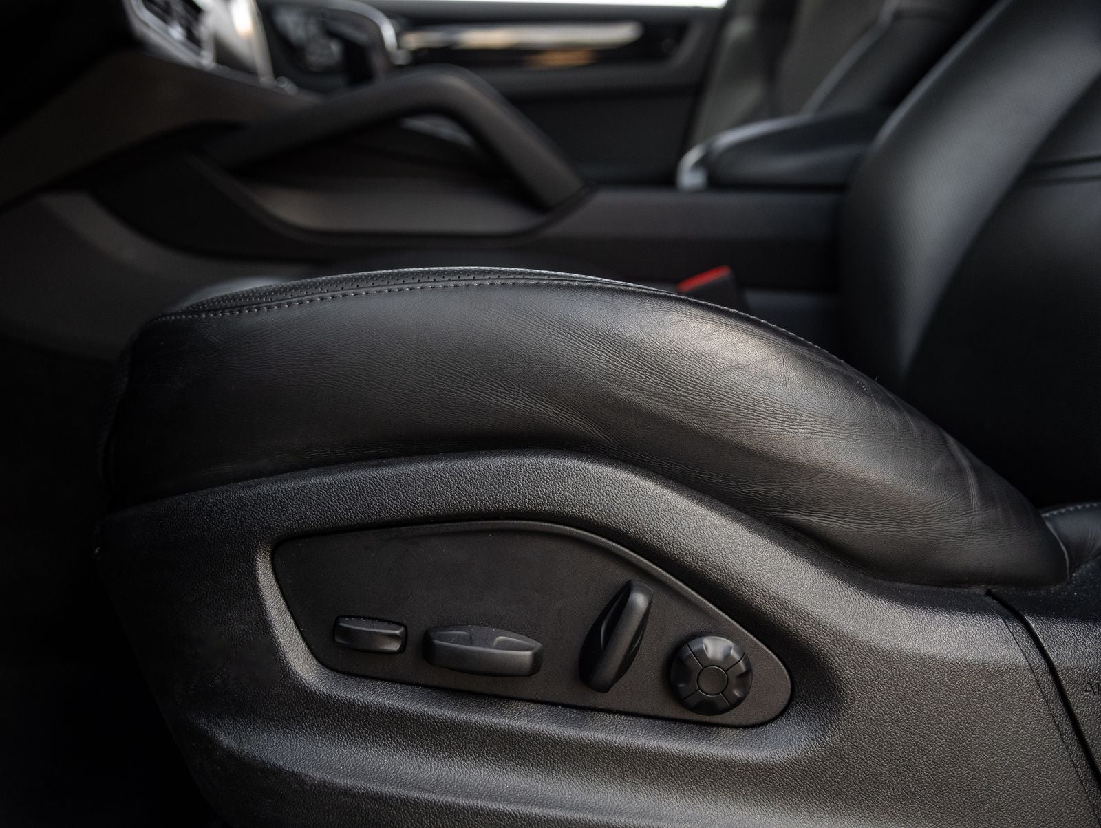 2023 Porsche Cayenne Cayenne (MY23)