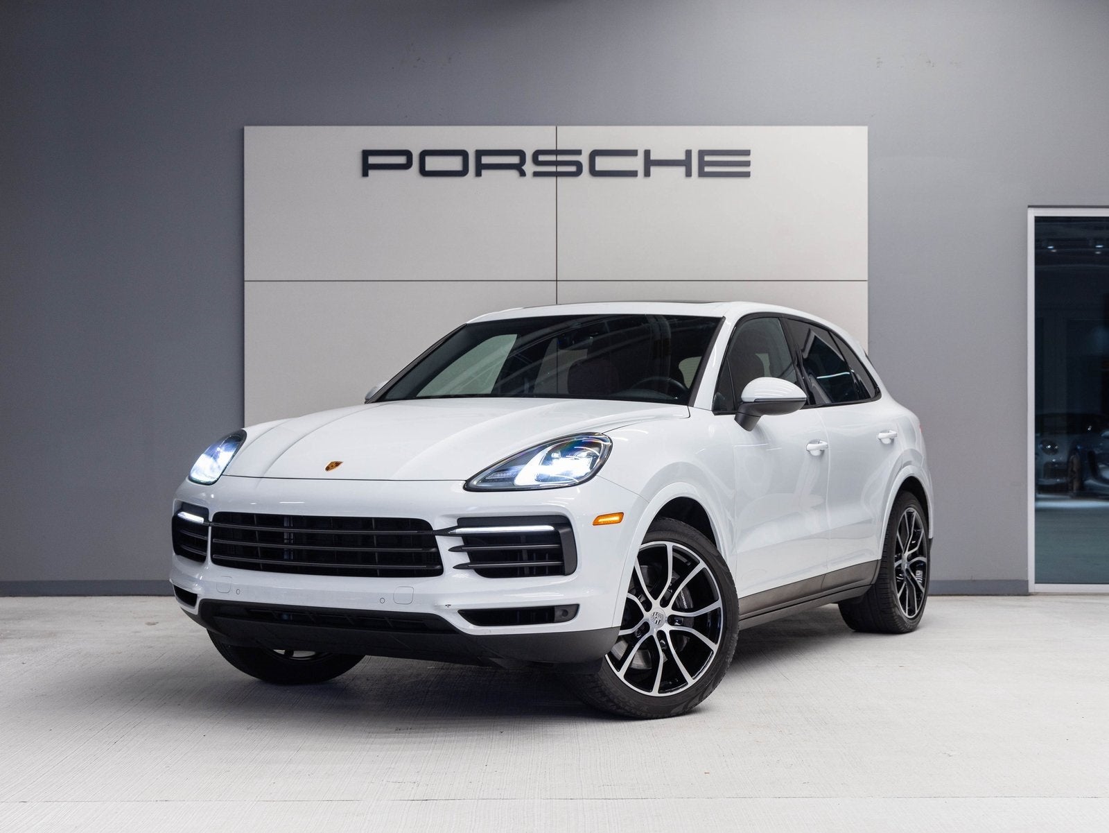 2023 Porsche Cayenne Cayenne Platinum Edition (MY23)