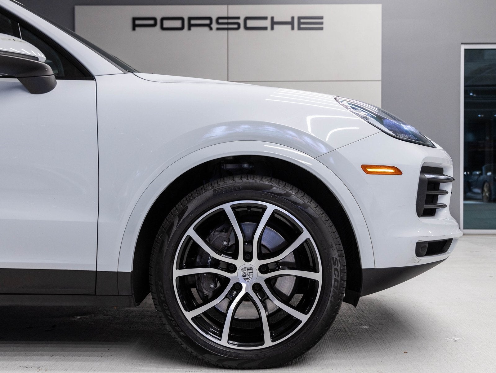 2023 Porsche Cayenne Cayenne Platinum Edition (MY23)