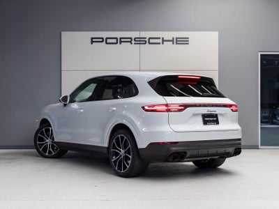 2023 Porsche Cayenne Cayenne Platinum Edition (MY23)