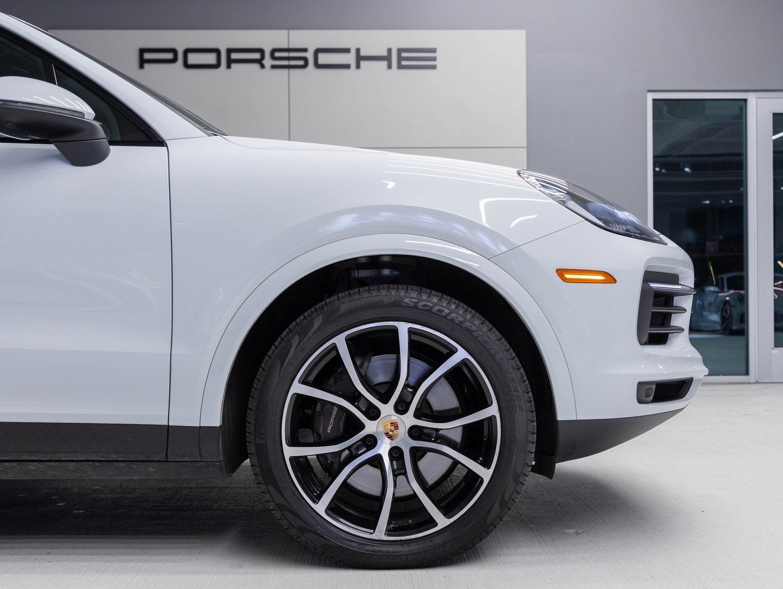 2023 Porsche Cayenne Cayenne Platinum Edition (MY23)
