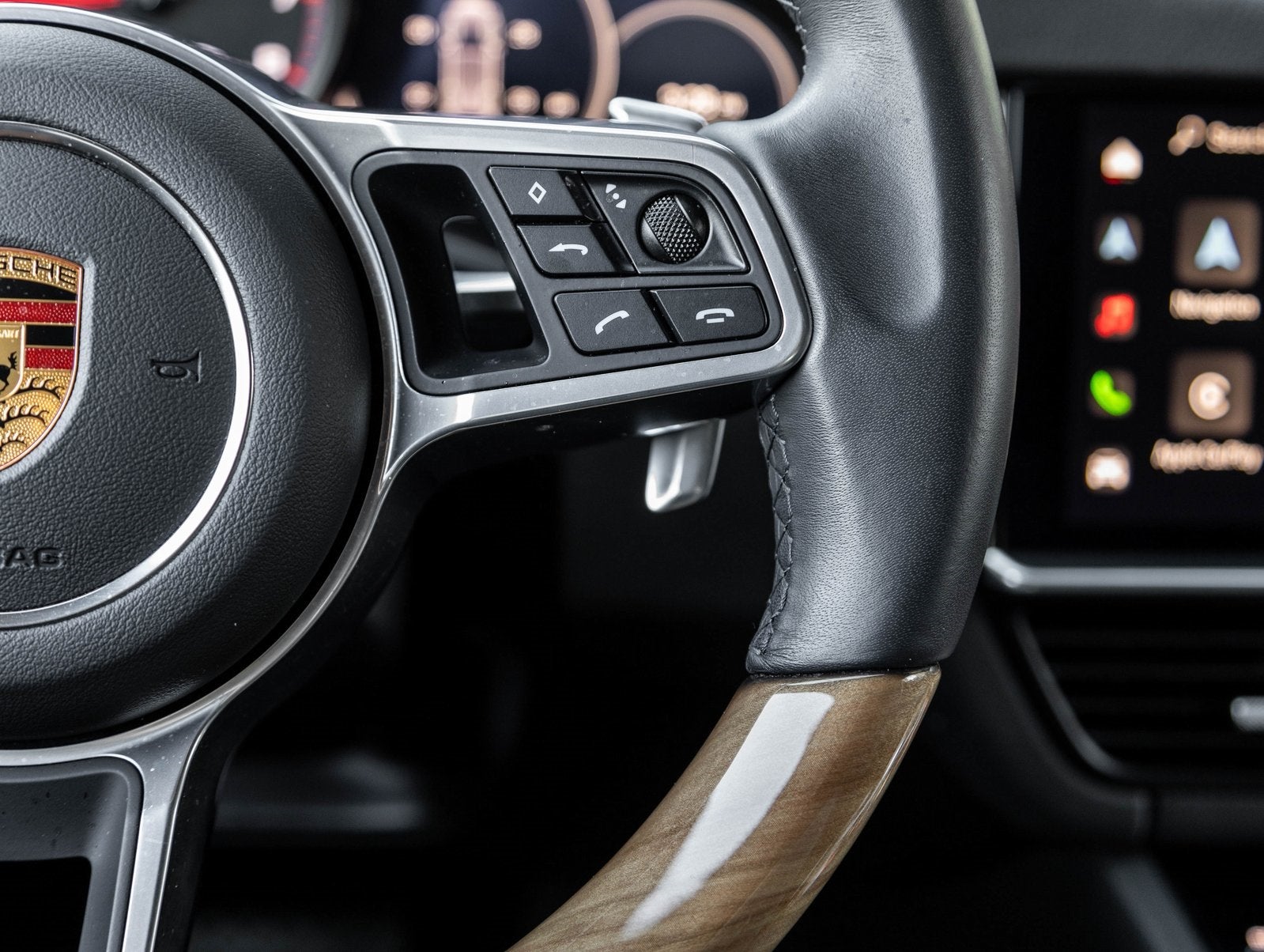 2023 Porsche Cayenne Cayenne Platinum Edition (MY23)