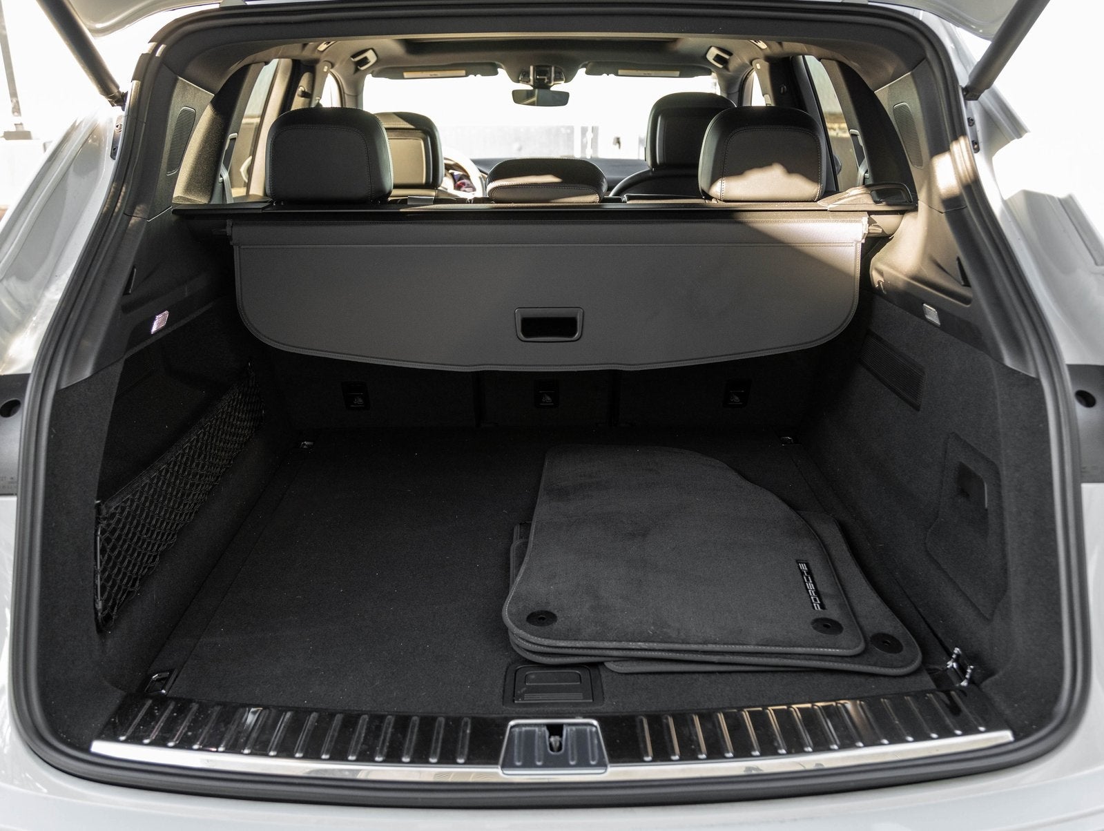 2023 Porsche Cayenne Cayenne Platinum Edition (MY23)