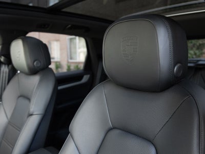 2026 Porsche Cayenne AWD