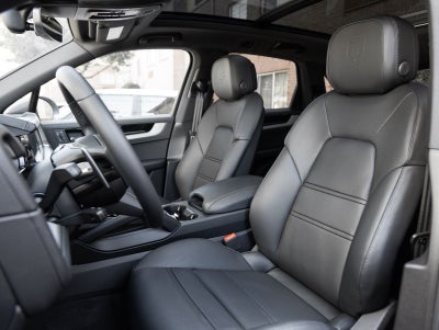 2026 Porsche Cayenne AWD
