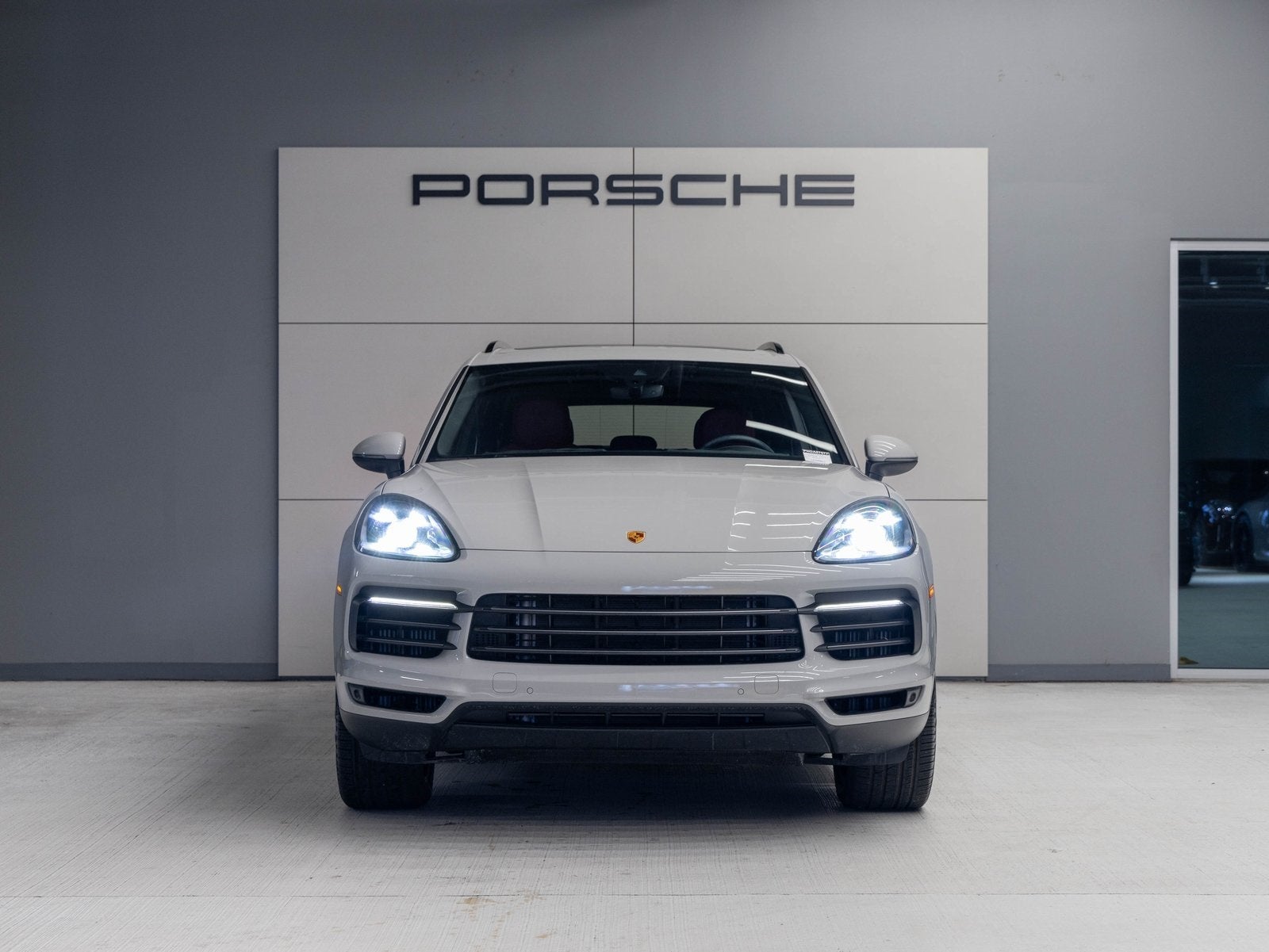 2022 Porsche Cayenne Cayenne Platinum Edition (MY22)