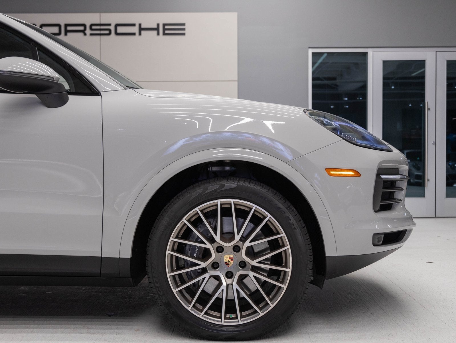 2022 Porsche Cayenne Cayenne Platinum Edition (MY22)