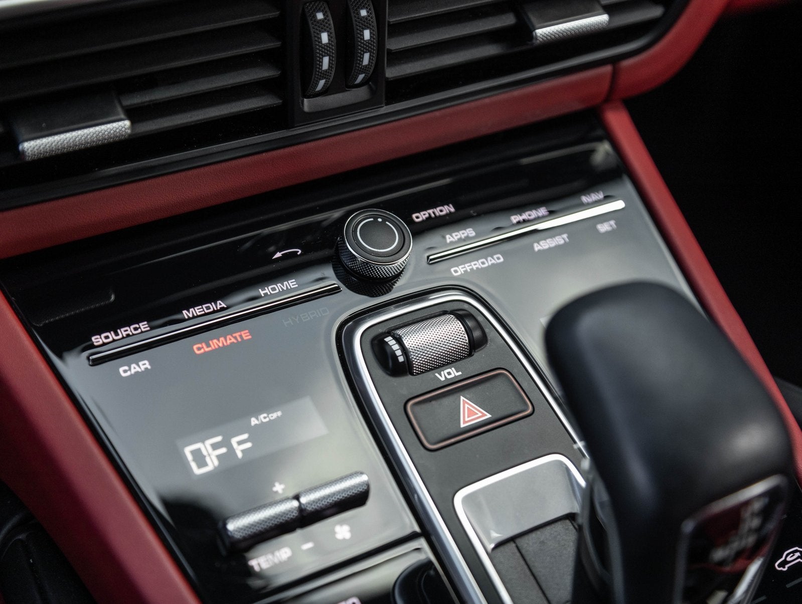 2022 Porsche Cayenne Cayenne Platinum Edition (MY22)