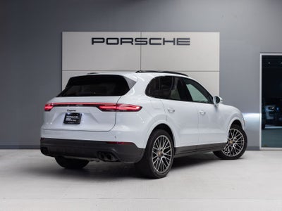 2023 Porsche Cayenne Platinum Edition
