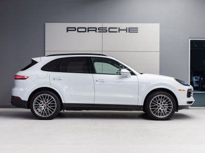 2023 Porsche Cayenne Platinum Edition