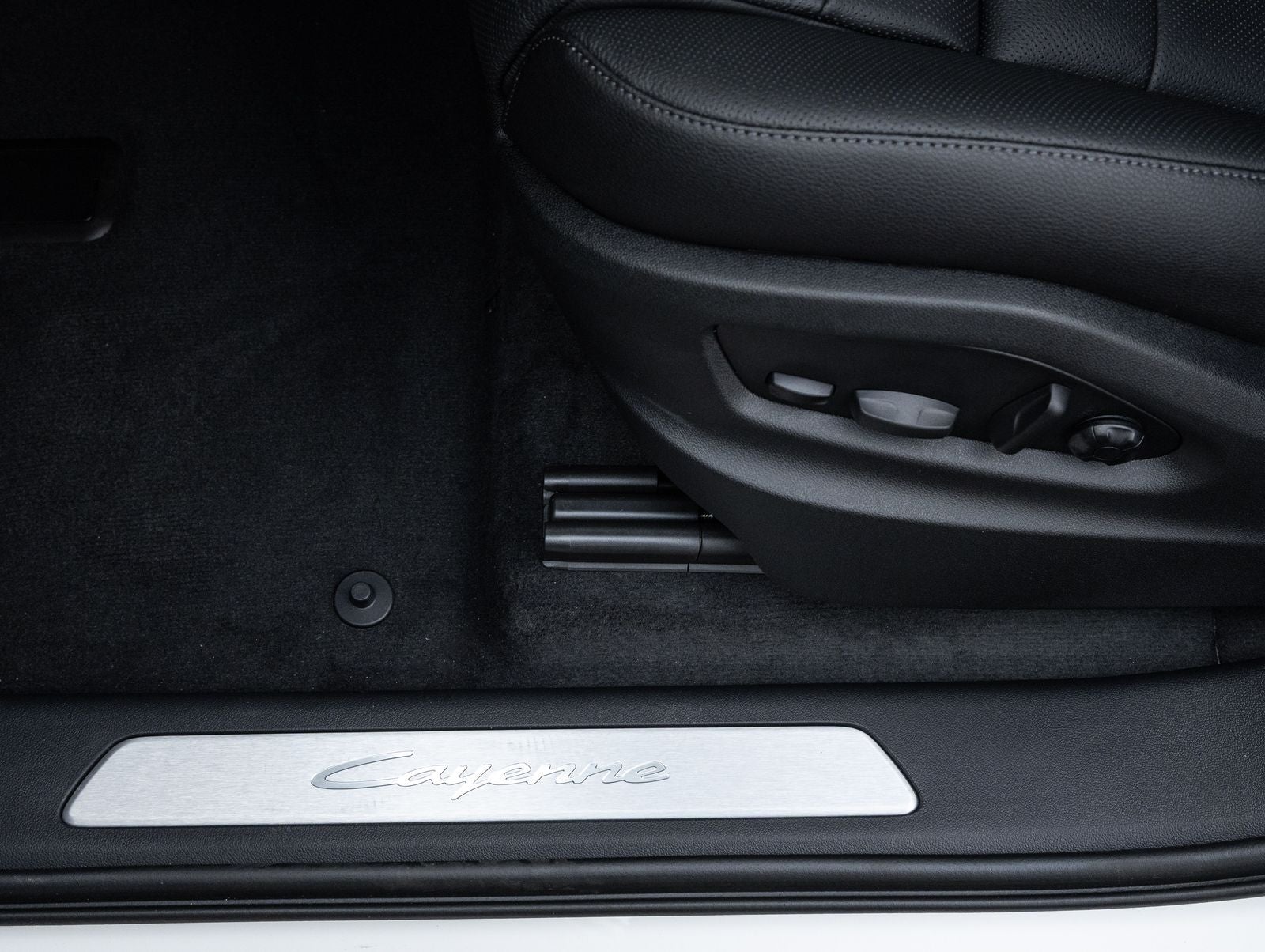 2026 Porsche Cayenne AWD