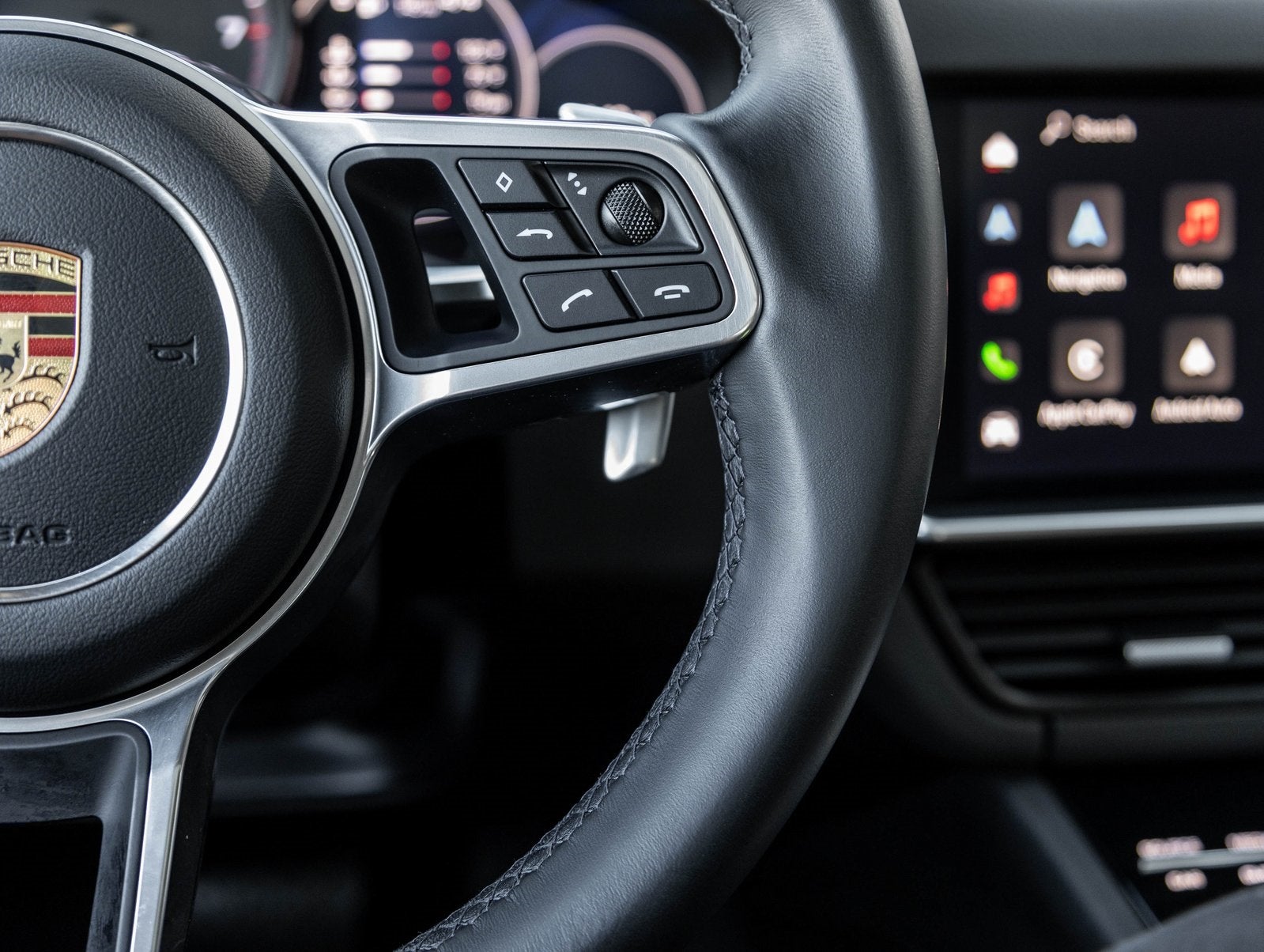 2022 Porsche Cayenne Cayenne Platinum Edition (MY22)