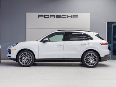 2022 Porsche Cayenne Cayenne Platinum Edition (MY22)