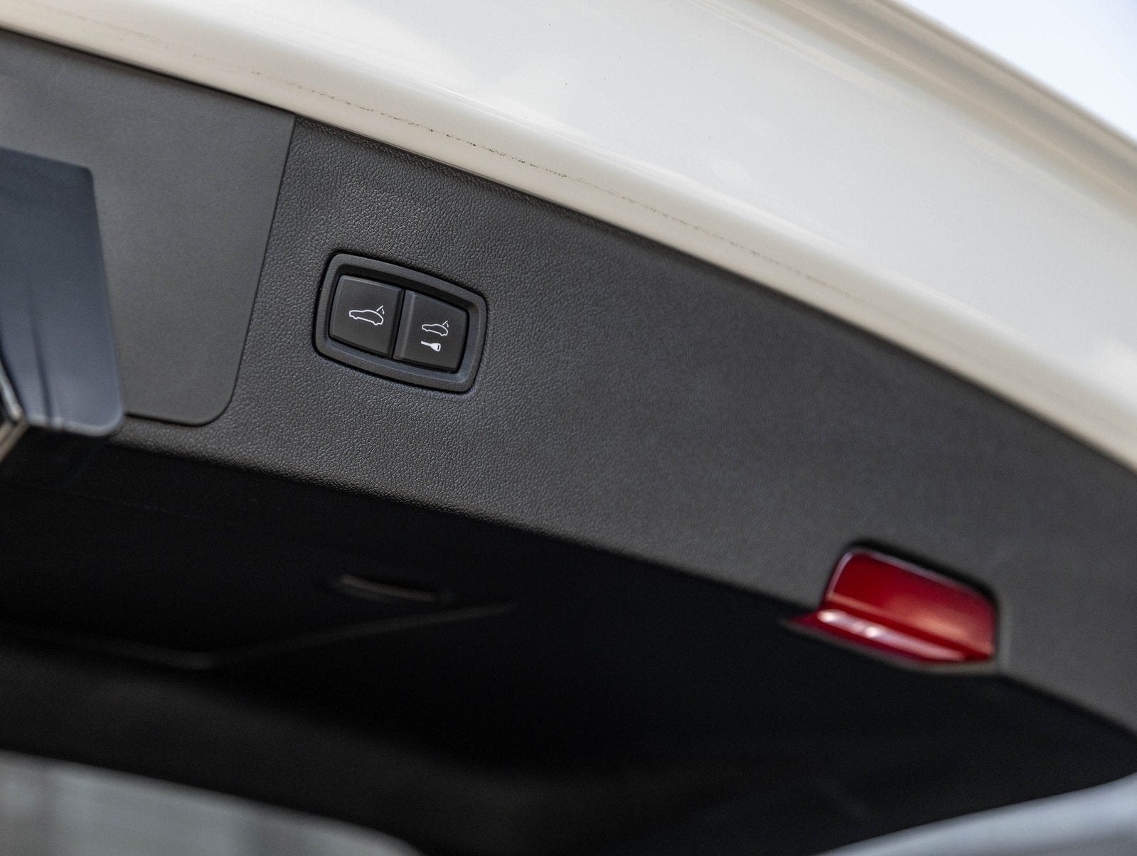 2022 Porsche Cayenne Cayenne Platinum Edition (MY22)