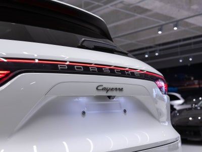 2022 Porsche Cayenne Cayenne Platinum Edition (MY22)