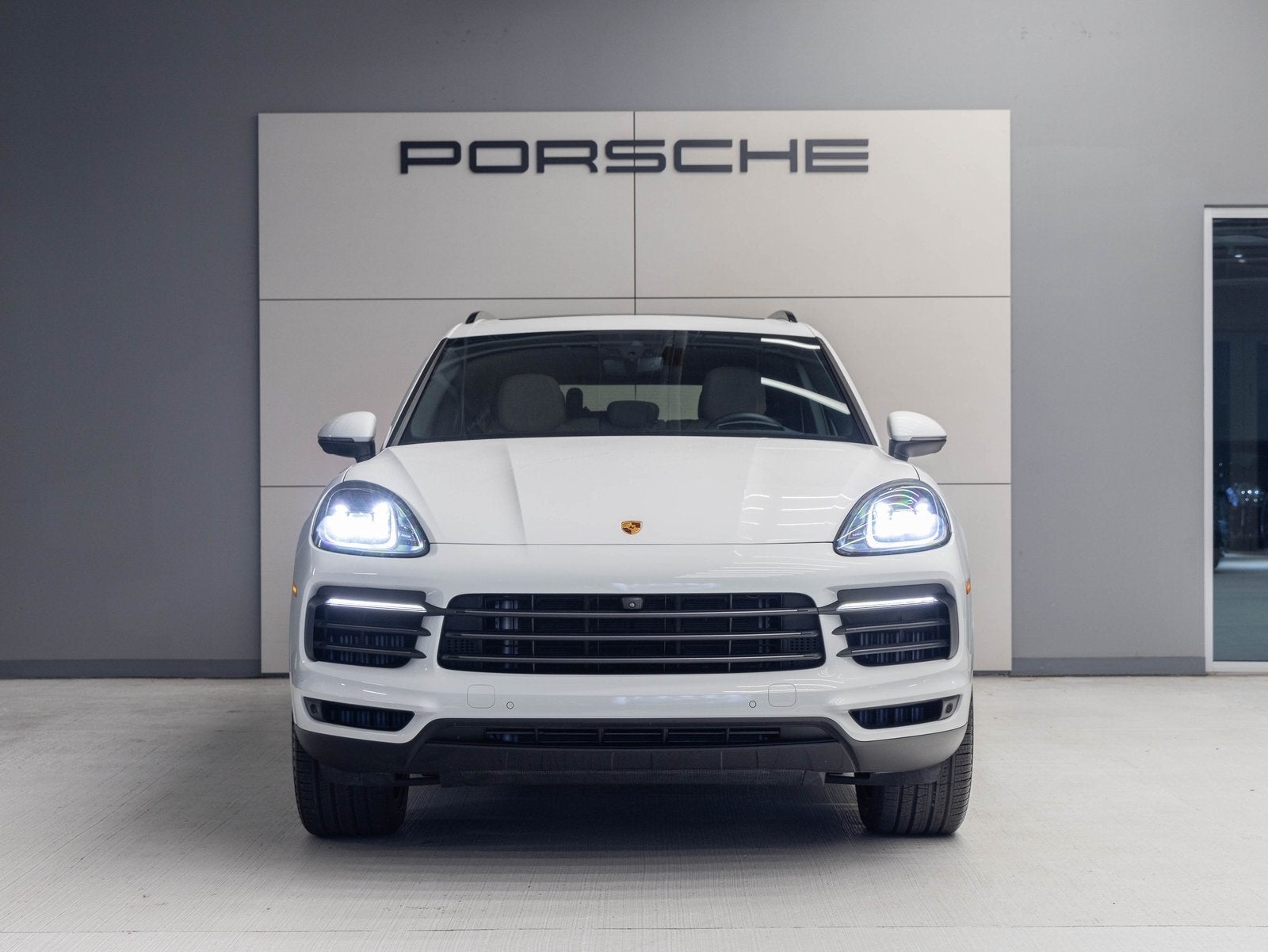 2023 Porsche Cayenne Cayenne Platinum Edition (MY23)