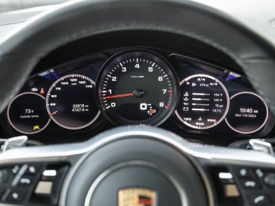 2023 Porsche Cayenne Cayenne Platinum Edition (MY23)