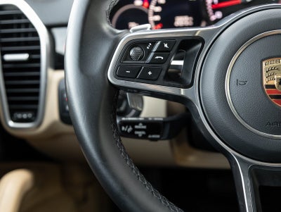 2023 Porsche Cayenne Cayenne Platinum Edition (MY23)