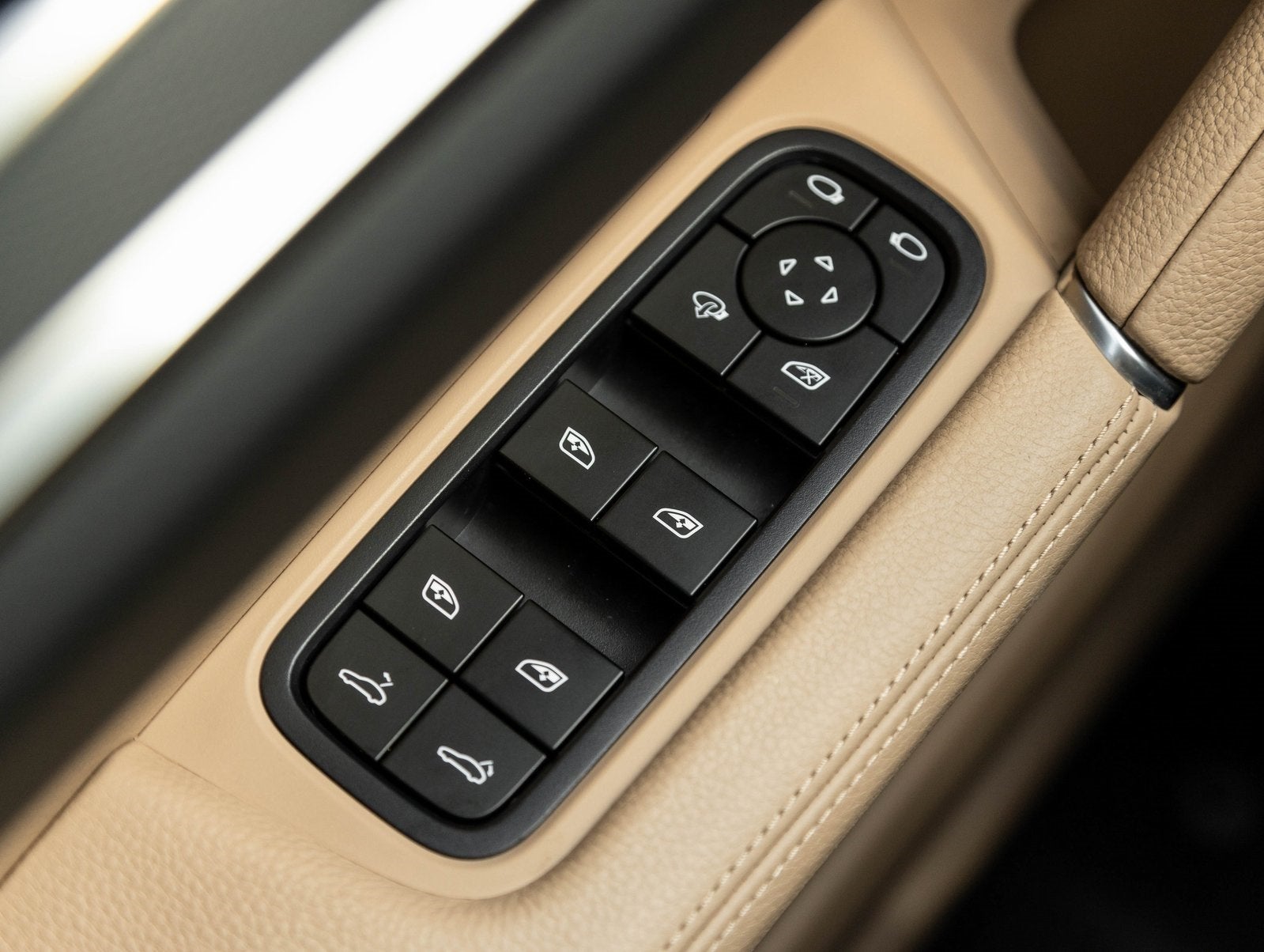 2023 Porsche Cayenne Cayenne Platinum Edition (MY23)