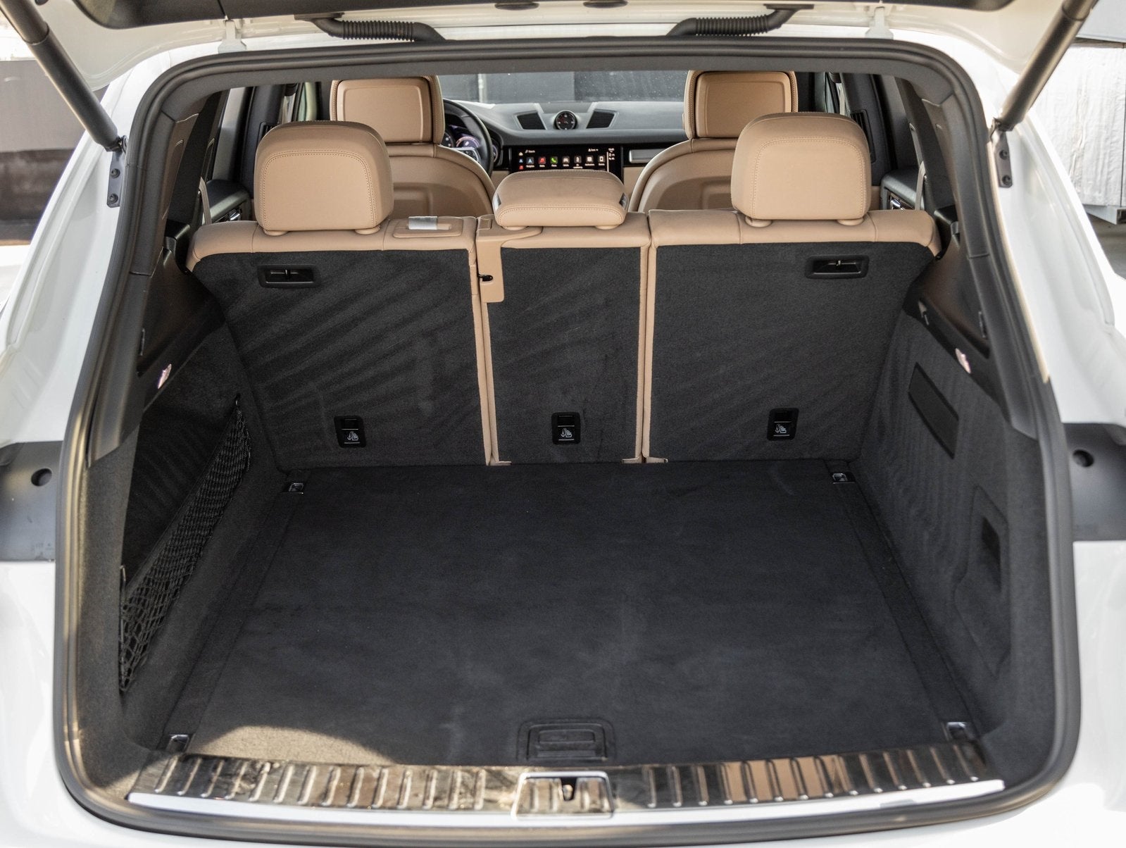 2023 Porsche Cayenne Cayenne Platinum Edition (MY23)