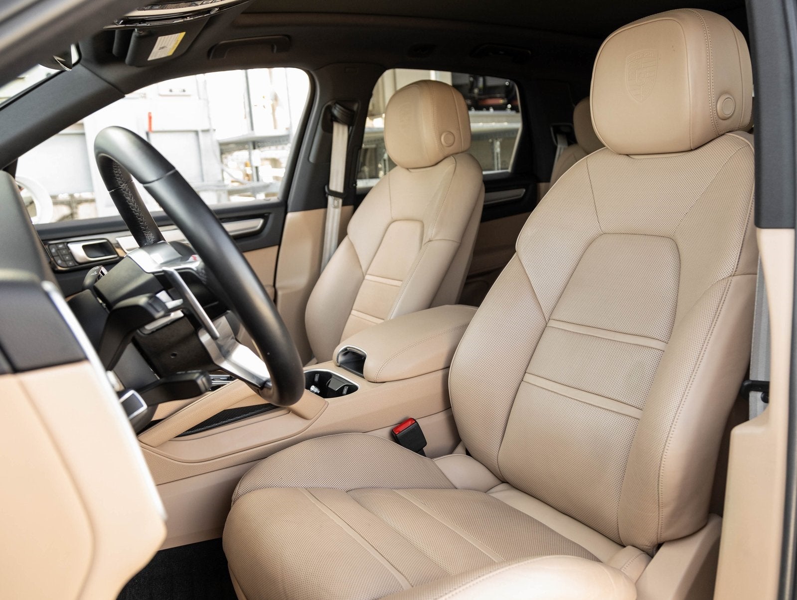 2023 Porsche Cayenne Cayenne Platinum Edition (MY23)