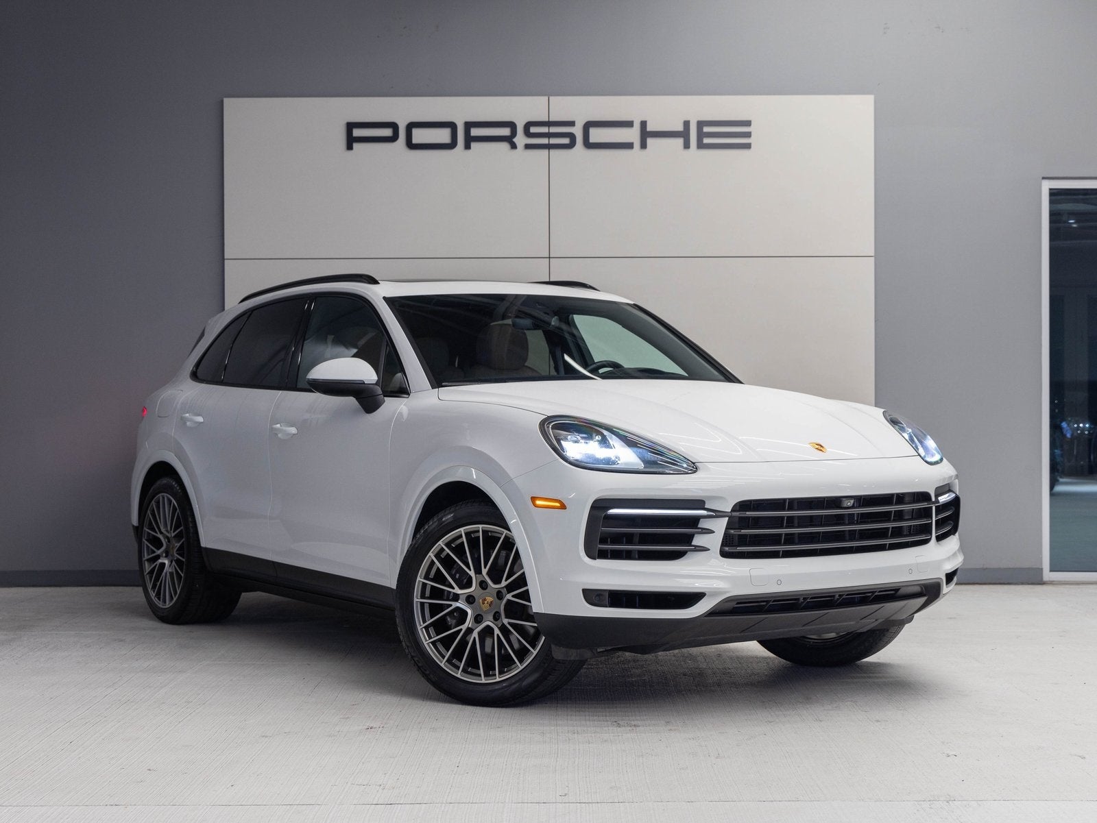 2023 Porsche Cayenne Cayenne Platinum Edition (MY23)