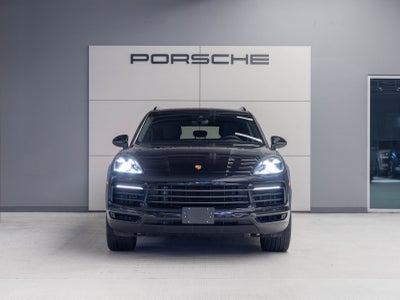 2022 Porsche Cayenne Cayenne Platinum Edition (MY22)