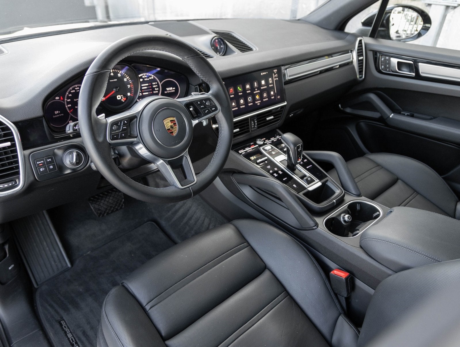 2022 Porsche Cayenne Cayenne Platinum Edition (MY22)