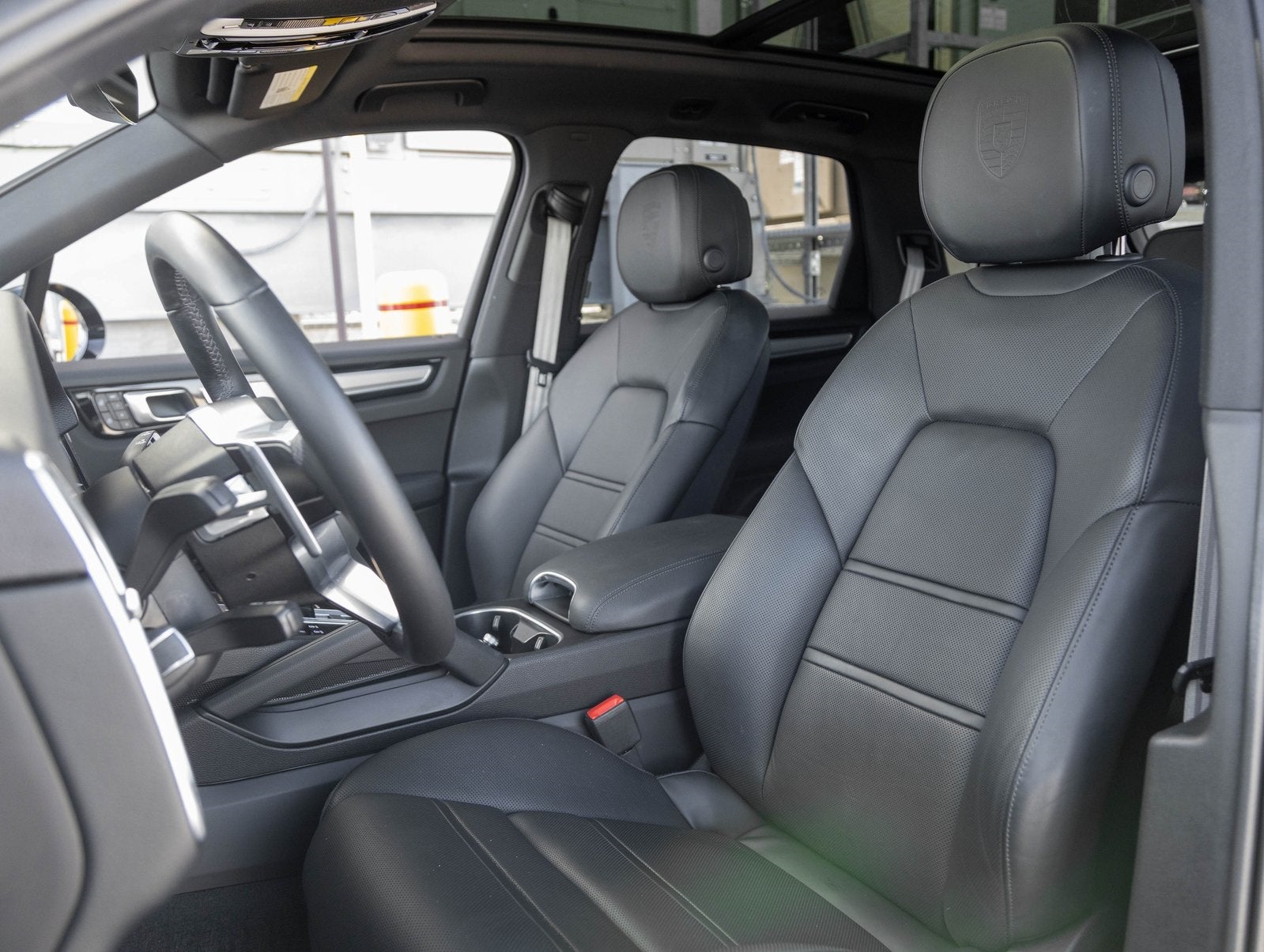 2022 Porsche Cayenne Cayenne Platinum Edition (MY22)